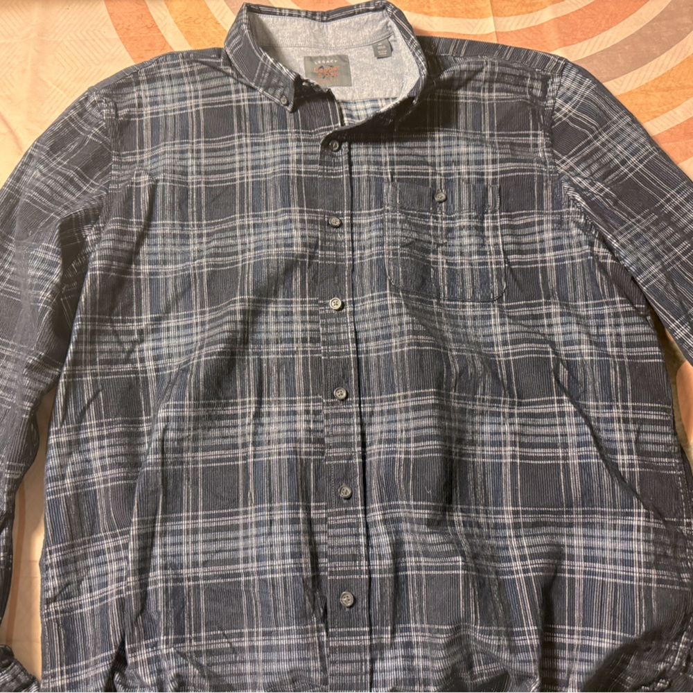 ✨ Legacy Copper & Oak Navy Blue Plaid Button Down - Picture 2 of 6